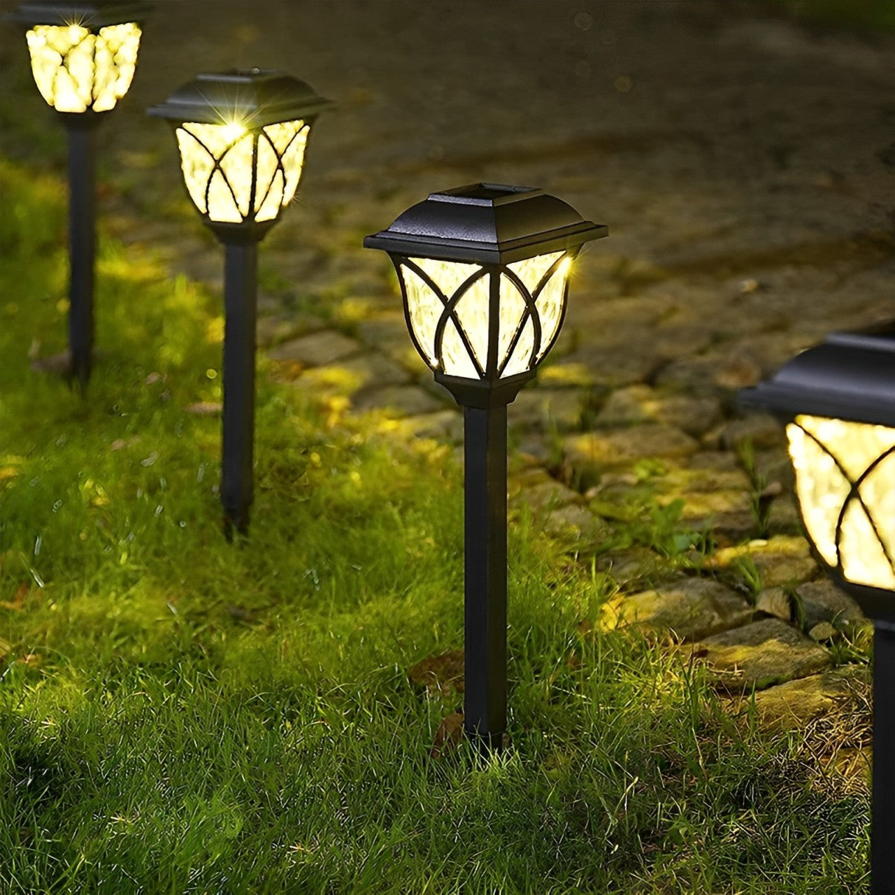 Luminária Solar de Jardim | FRETE GRÁTIS SÓ HOJE - AMERYK